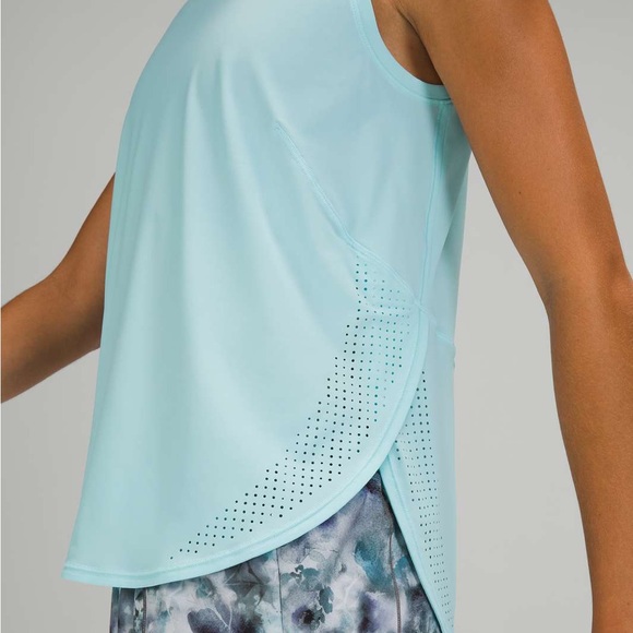 Lululemon High Neck Split Hem Run Tank Icing Blue - Picture 5 of 6